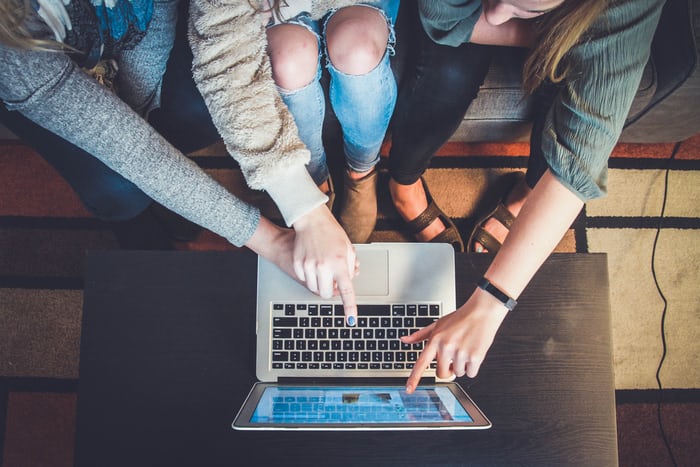 Online Skills 1 onlineskills Come On Out English